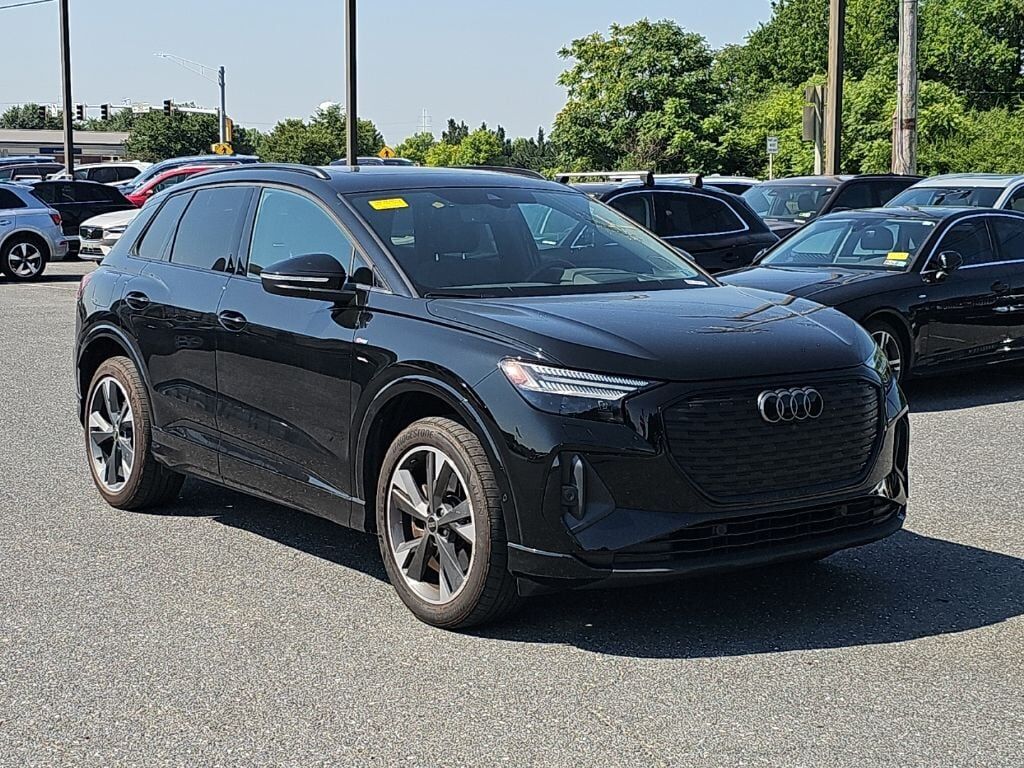 2024 AUDI Q4
