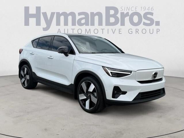 2023 VOLVO C40