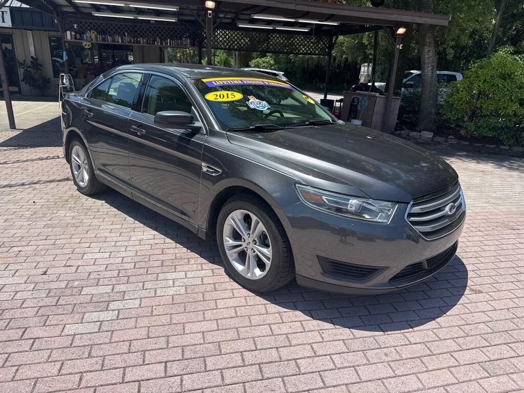 2015 FORD Taurus