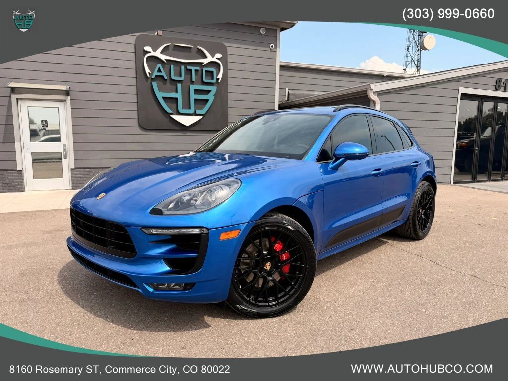 2018 PORSCHE Macan