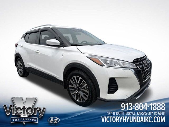 2022 NISSAN Kicks