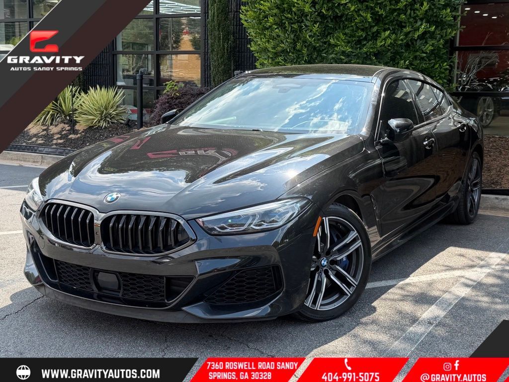 2022 BMW M8
