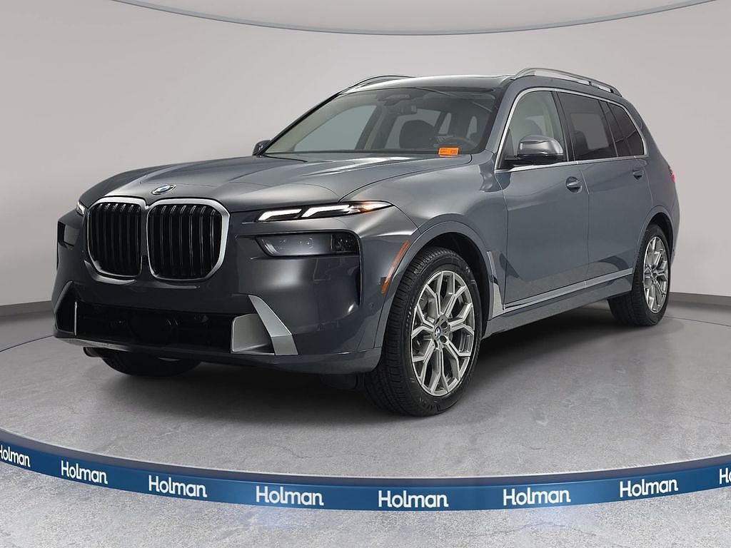 2027 BMW X7