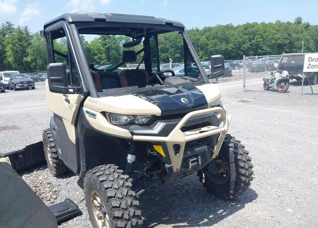 2024 CAN-AM Defender/Traxter