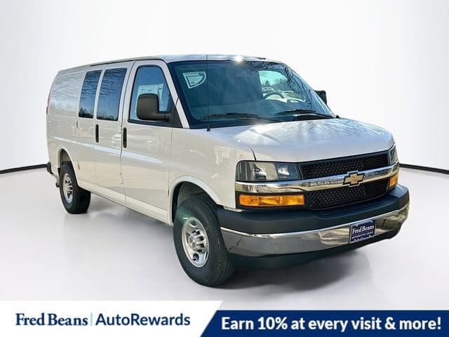 2025 CHEVROLET Express