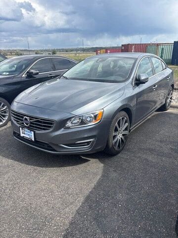 2017 VOLVO S60