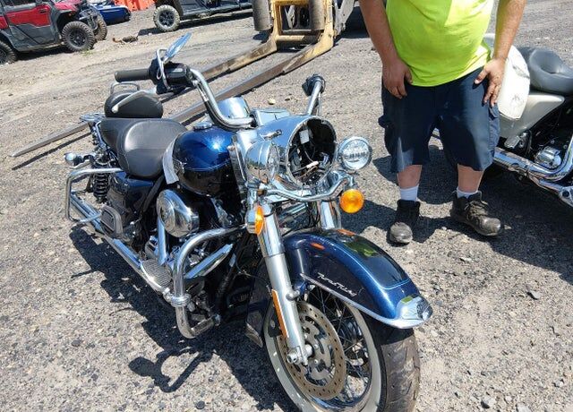 2013 HARLEY DAVIDSON FLHRC103 / Road King Classic 103
