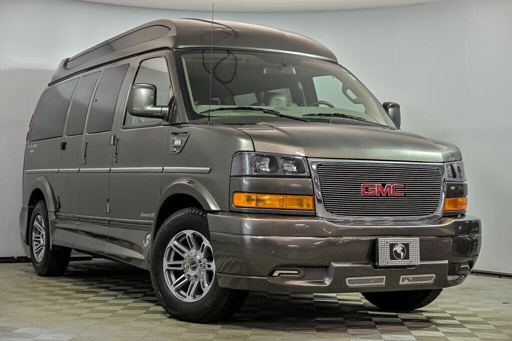 2023 GMC Savana