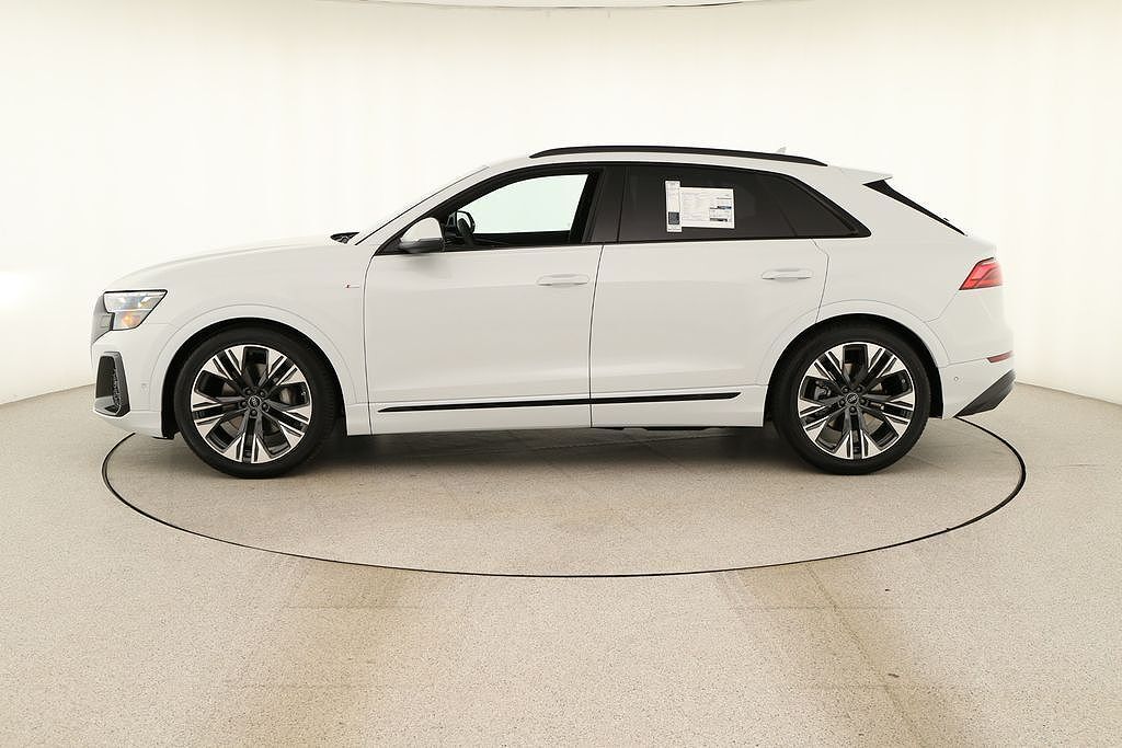 2026 Audi Q8