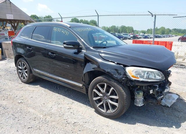 2017 VOLVO XC60