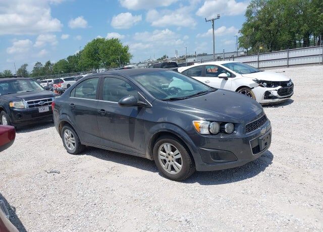 2016 CHEVROLET Sonic
