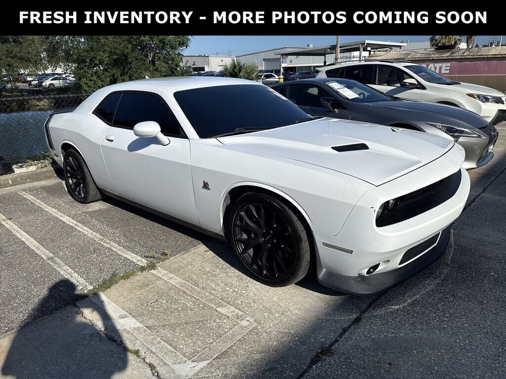 2016 DODGE Challenger