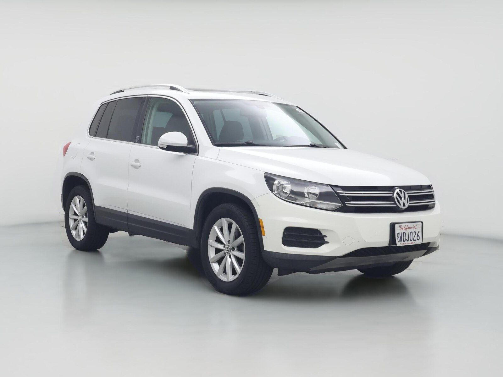 2017 VOLKSWAGEN Tiguan