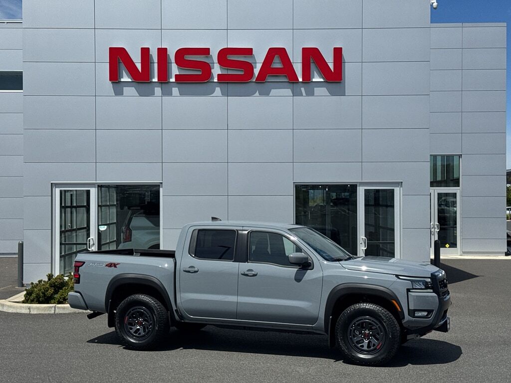 2026 NISSAN Frontier