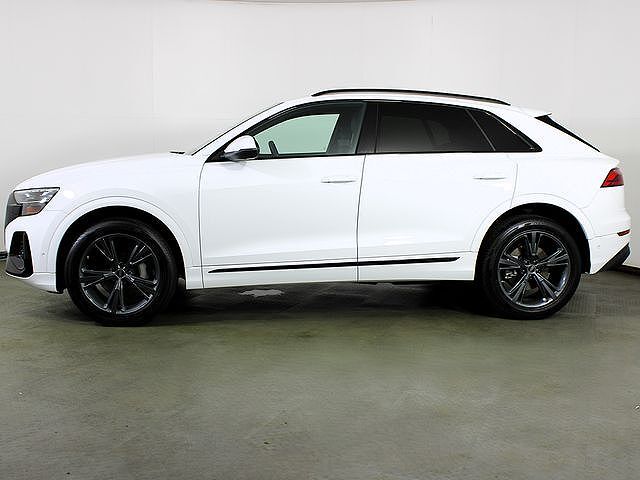 2026 Audi Q8