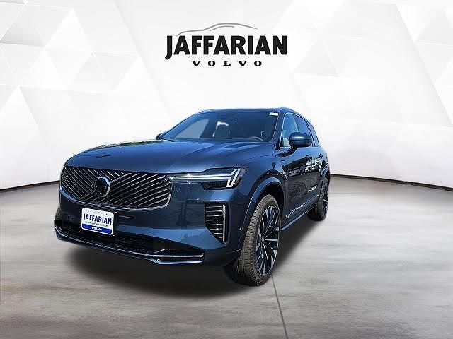 2026 VOLVO XC90