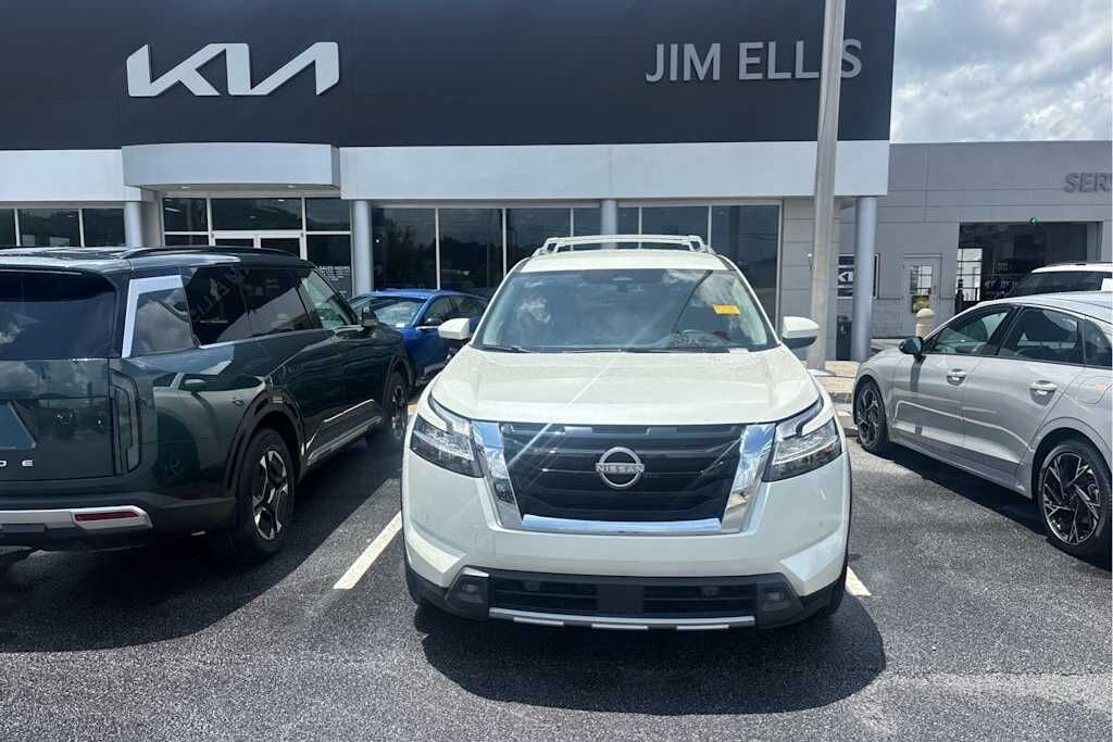 2024 NISSAN Pathfinder