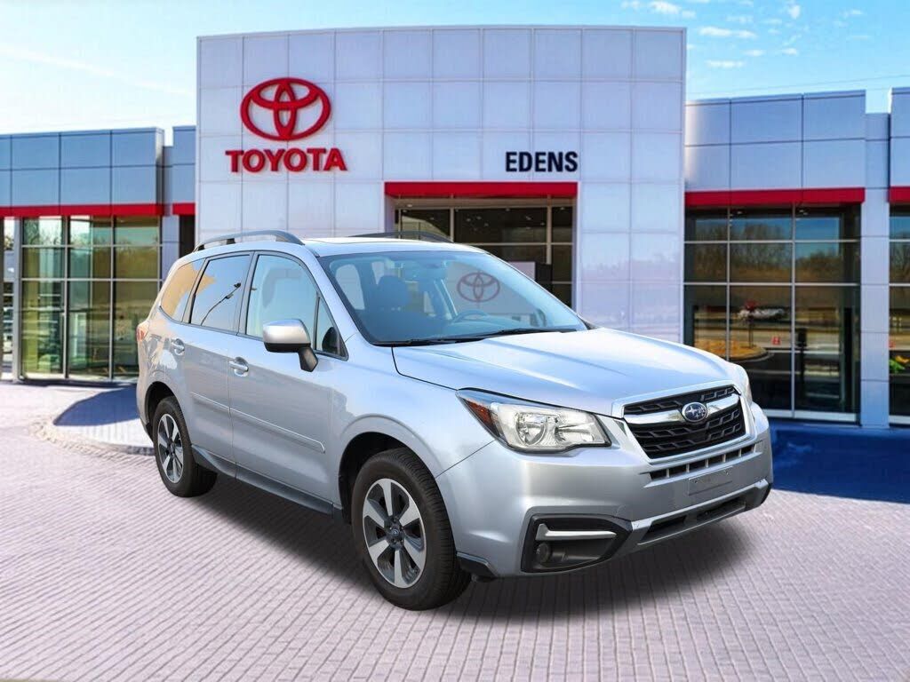 2017 SUBARU Forester