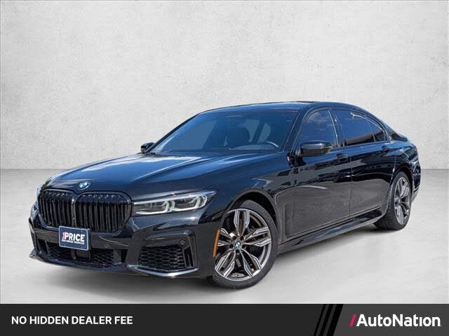 2022 BMW M7