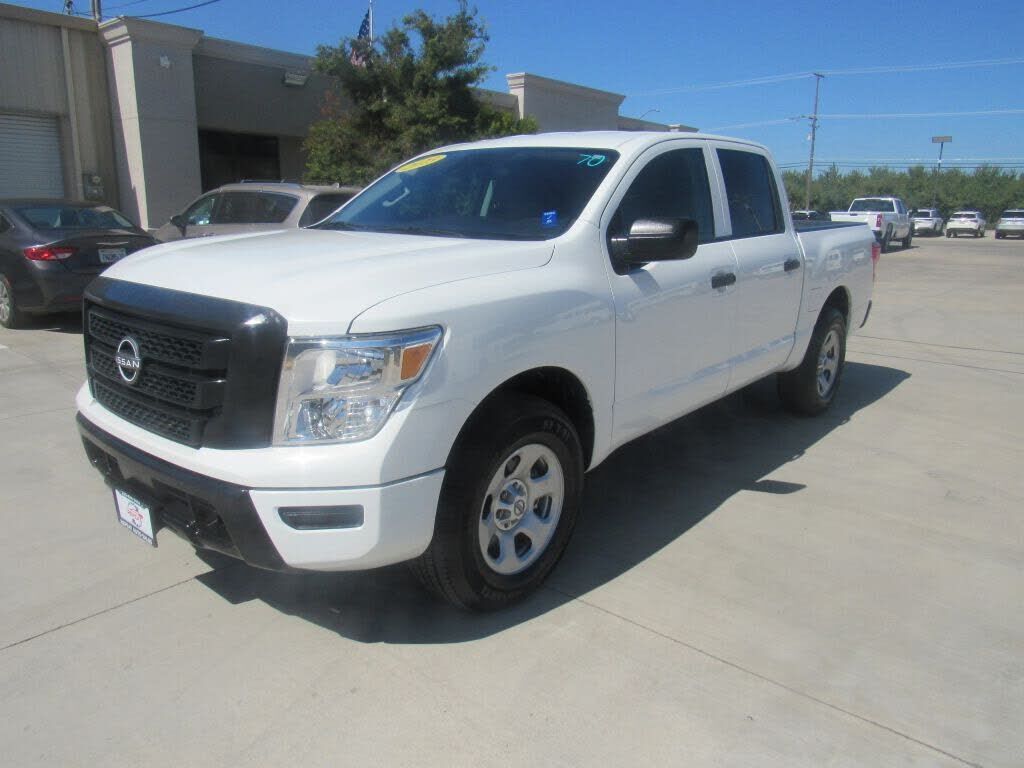 2023 NISSAN Titan