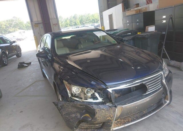 2013 LEXUS LS