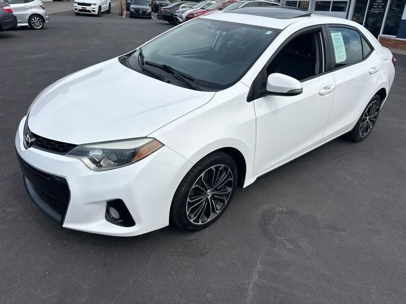 2016 TOYOTA Corolla
