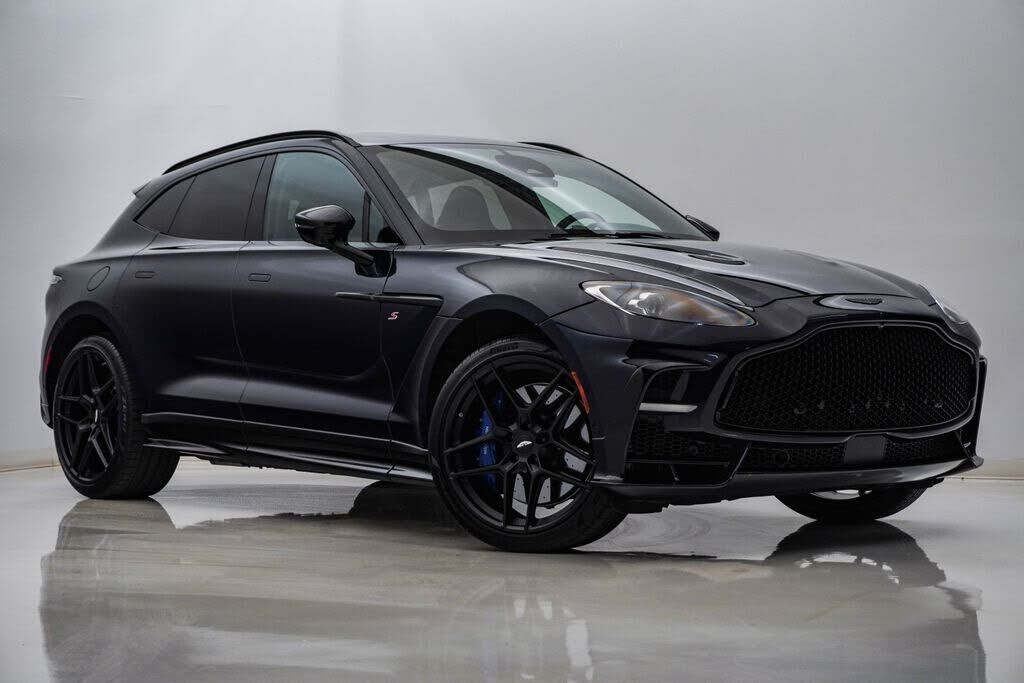 2026 ASTON MARTIN DBX
