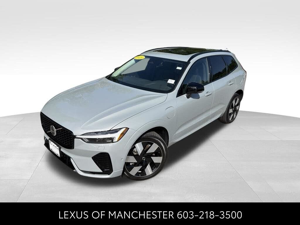 2025 VOLVO XC60