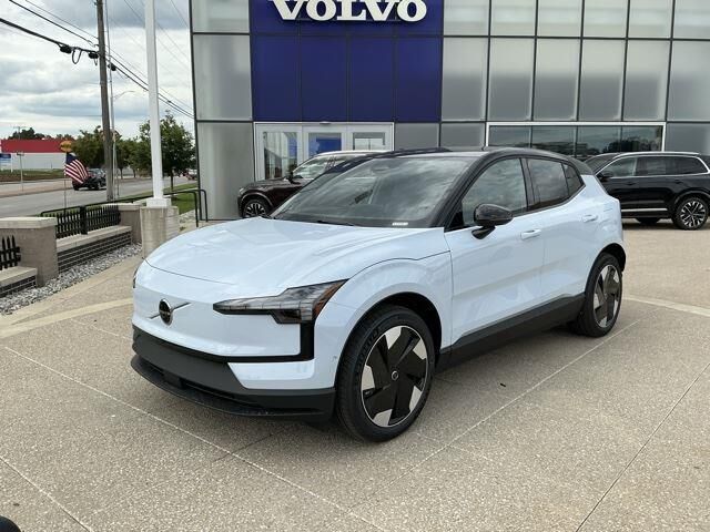 2026 VOLVO EX30