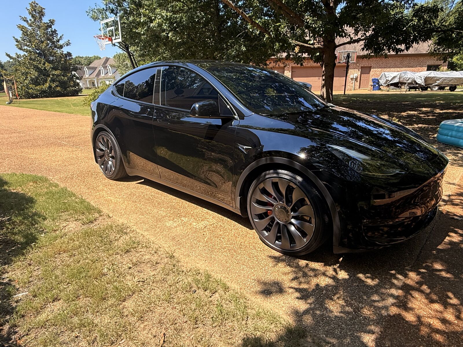2024 TESLA Model Y