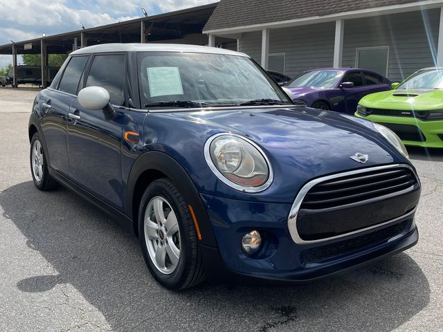 2017 MINI Cooper