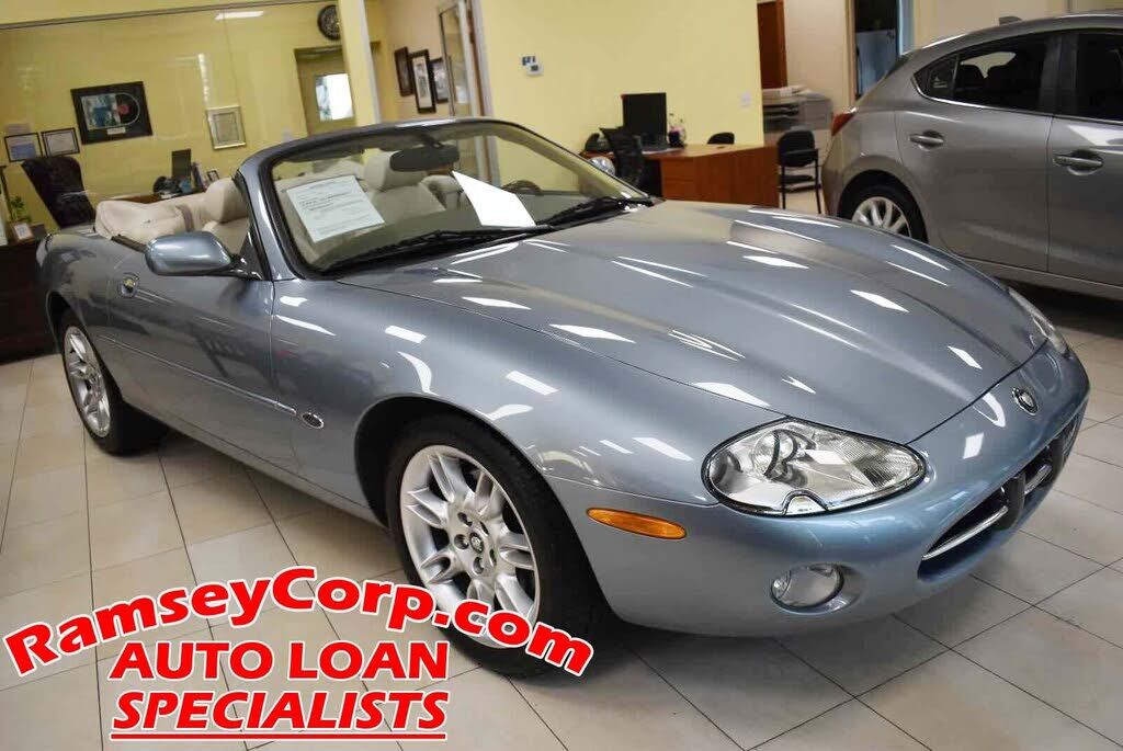 2002 JAGUAR XK8