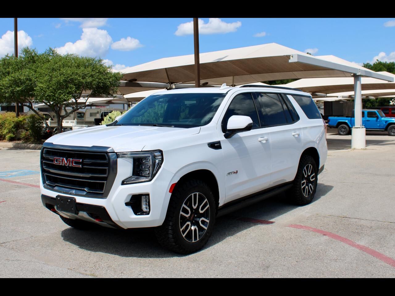 2023 GMC Yukon