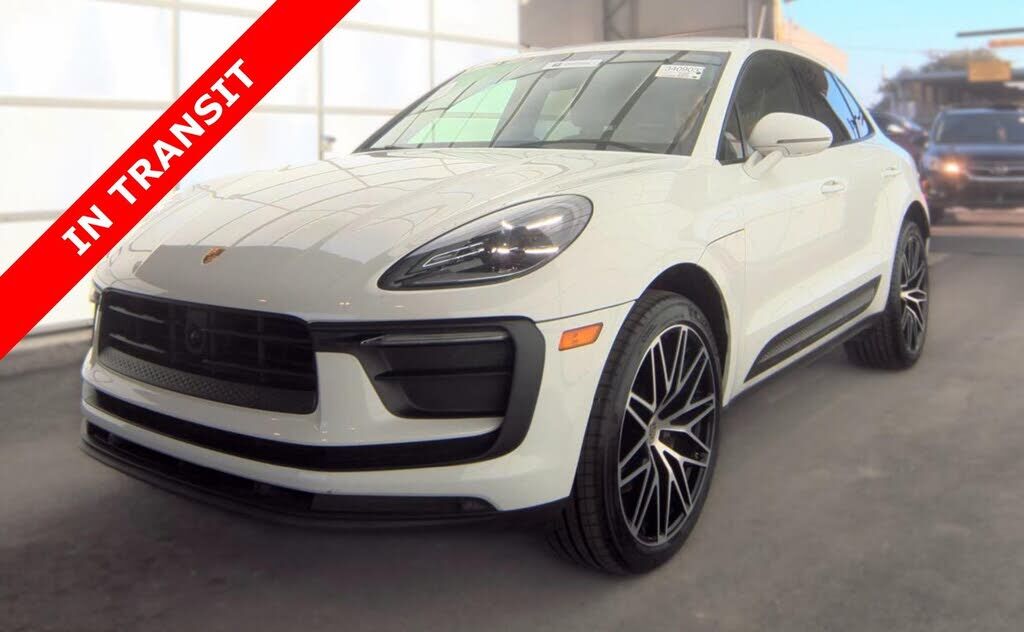 2023 PORSCHE Macan