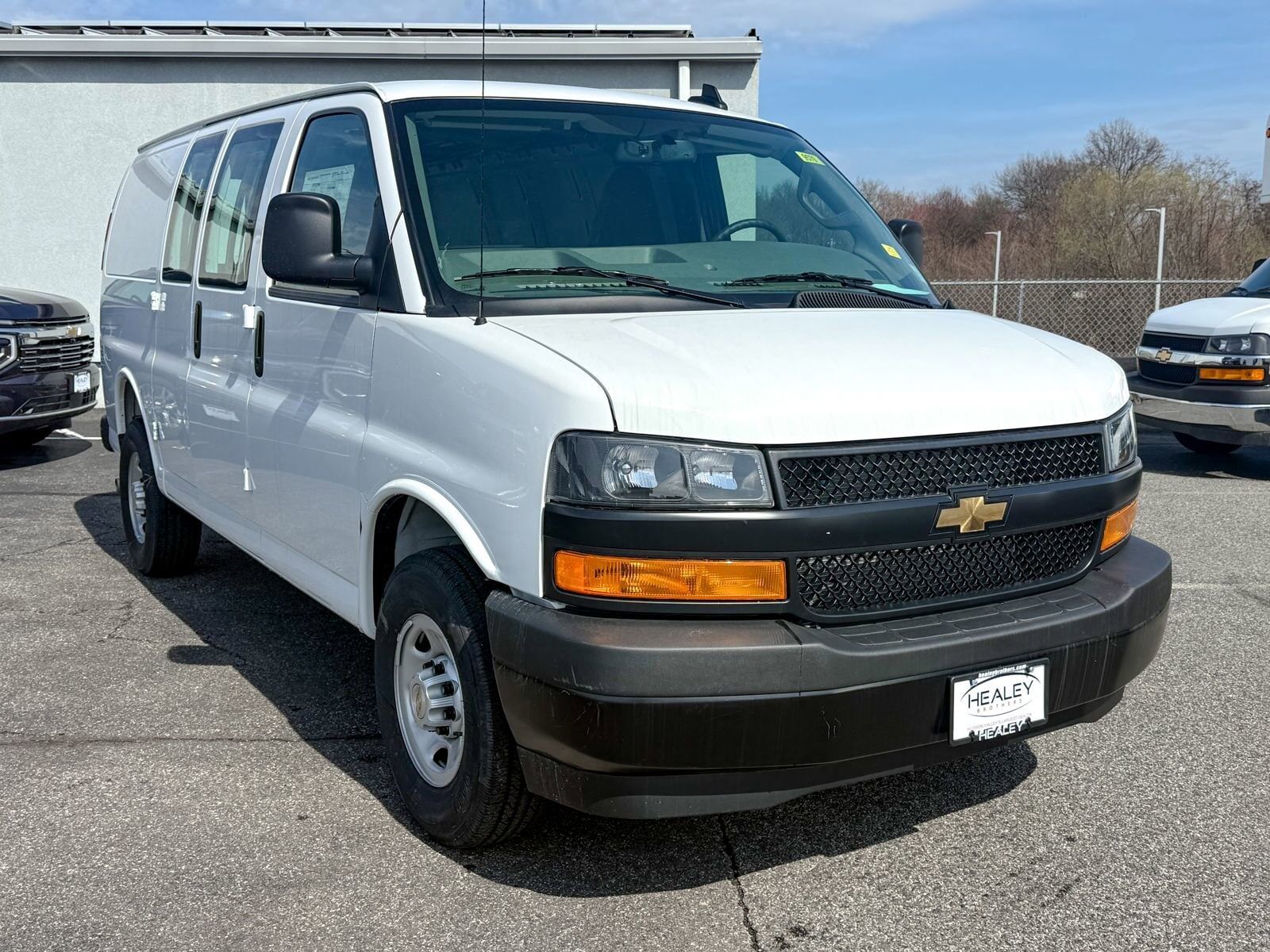 2025 CHEVROLET Express