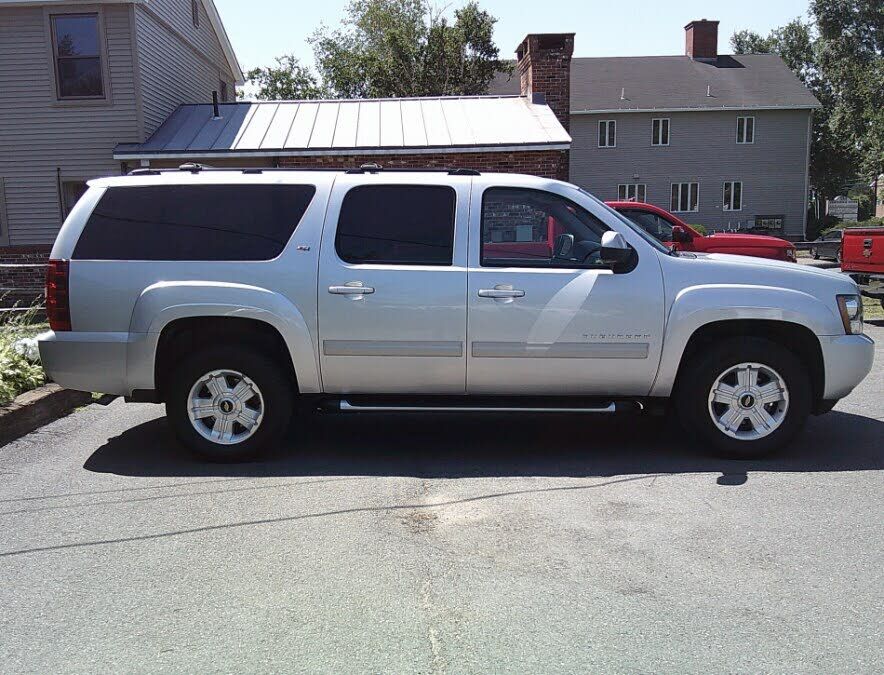 2013 CHEVROLET Suburban