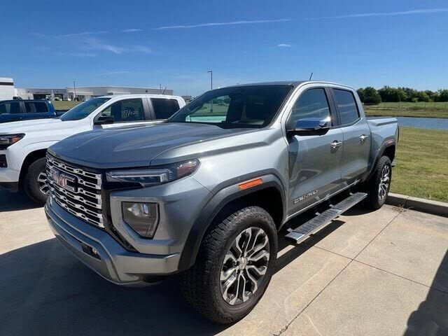 2025 GMC Canyon