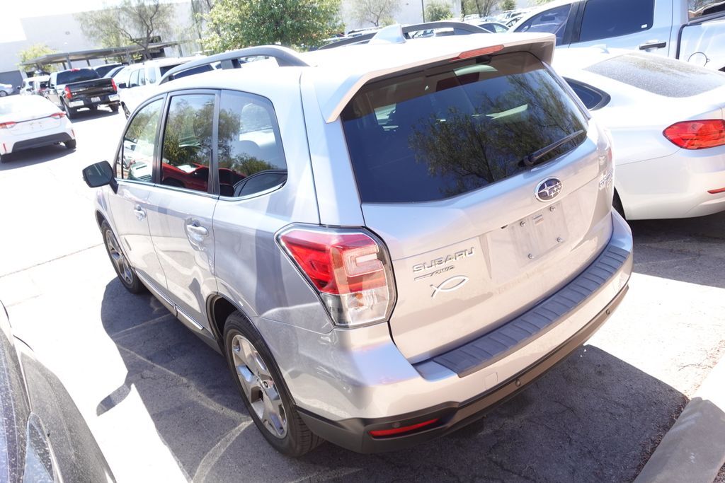 2017 SUBARU Forester
