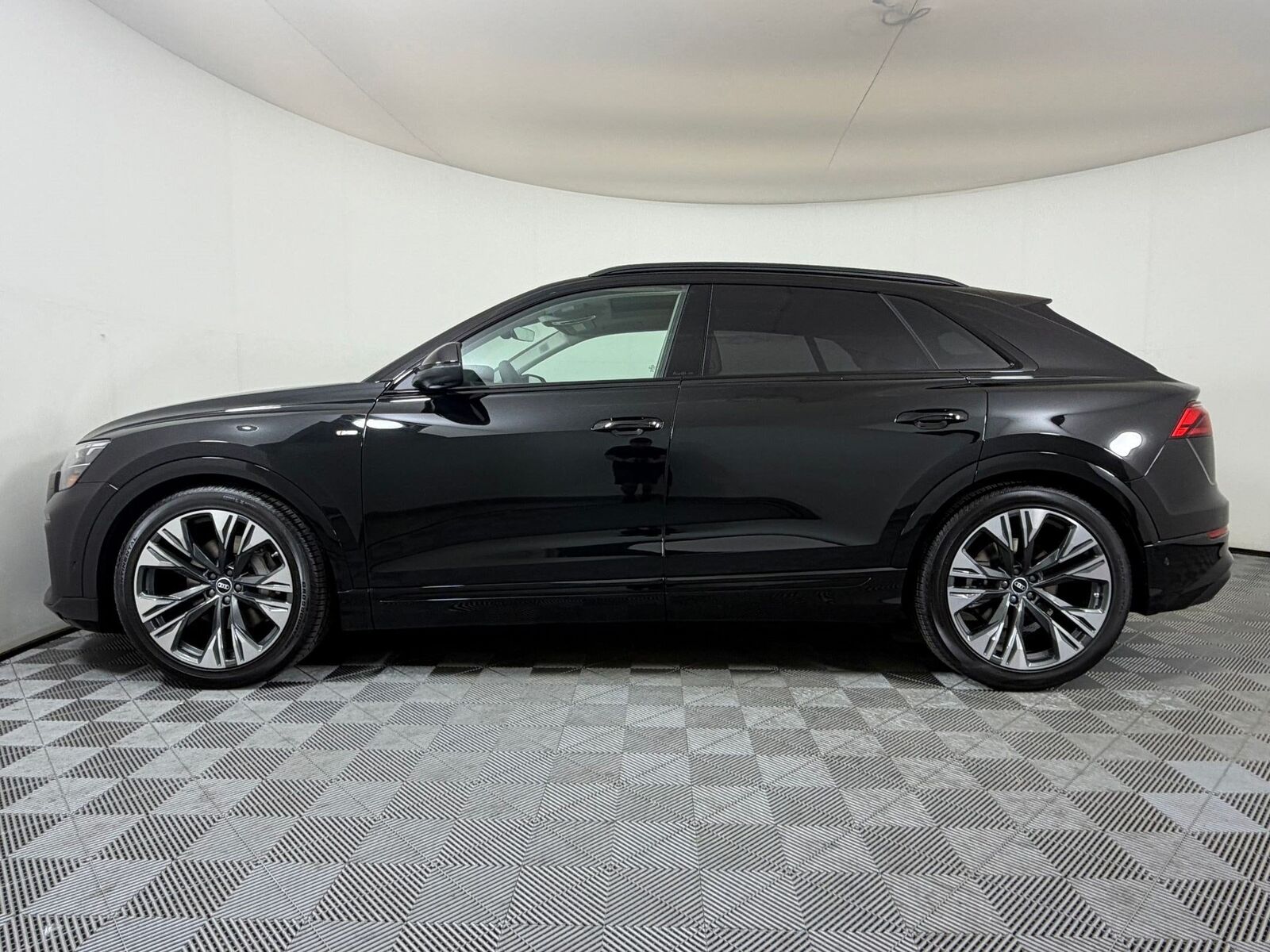 2026 Audi Q8
