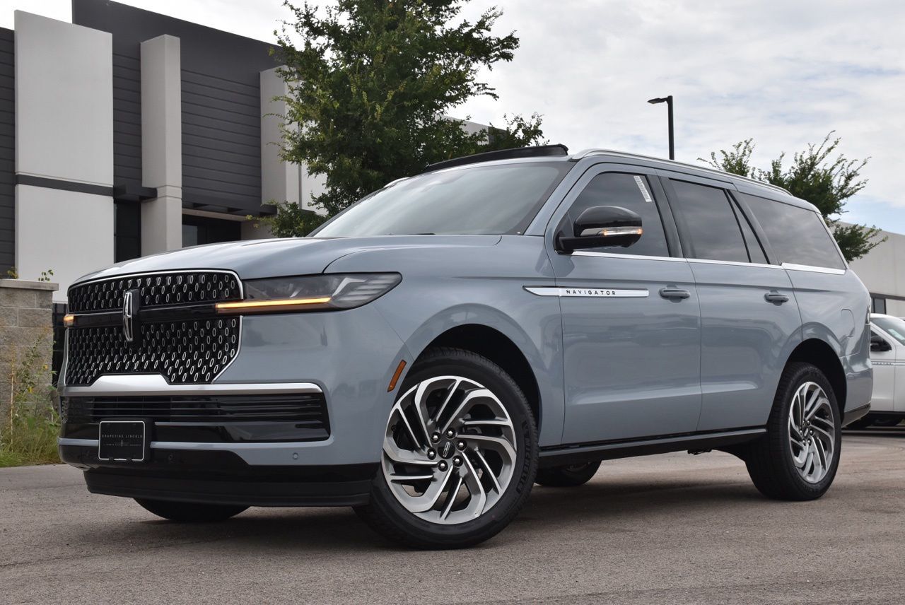 2026 LINCOLN Navigator