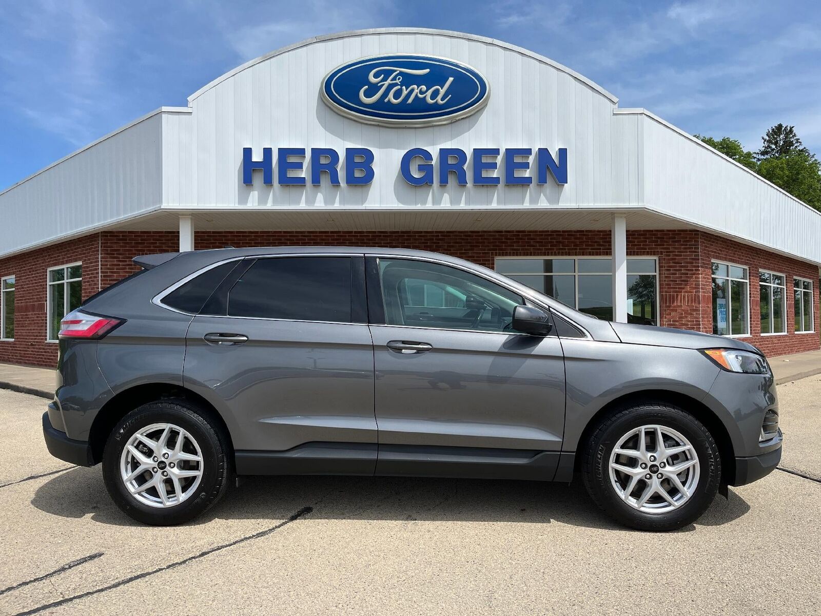2024 FORD Edge