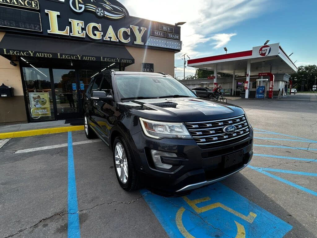 2017 FORD Explorer