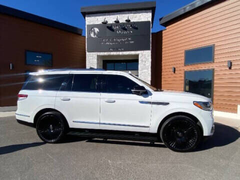 2022 LINCOLN Navigator