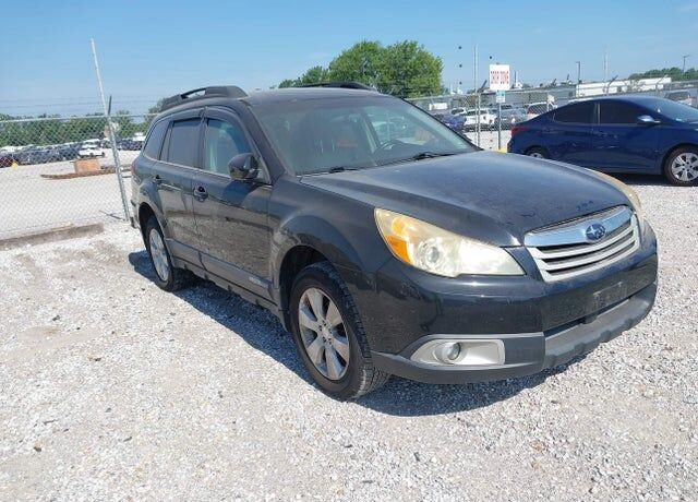 2011 SUBARU Outback