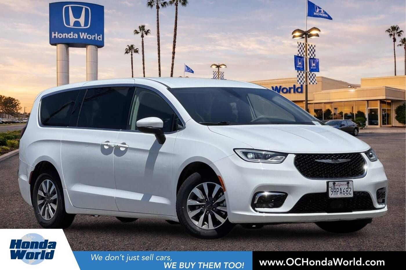 2023 CHRYSLER Pacifica