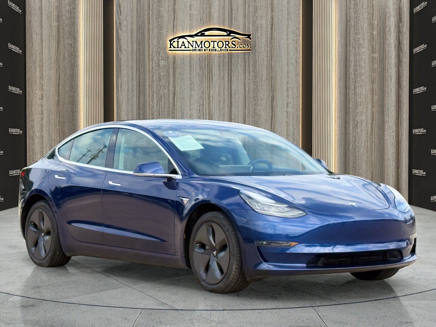2019 TESLA Model 3