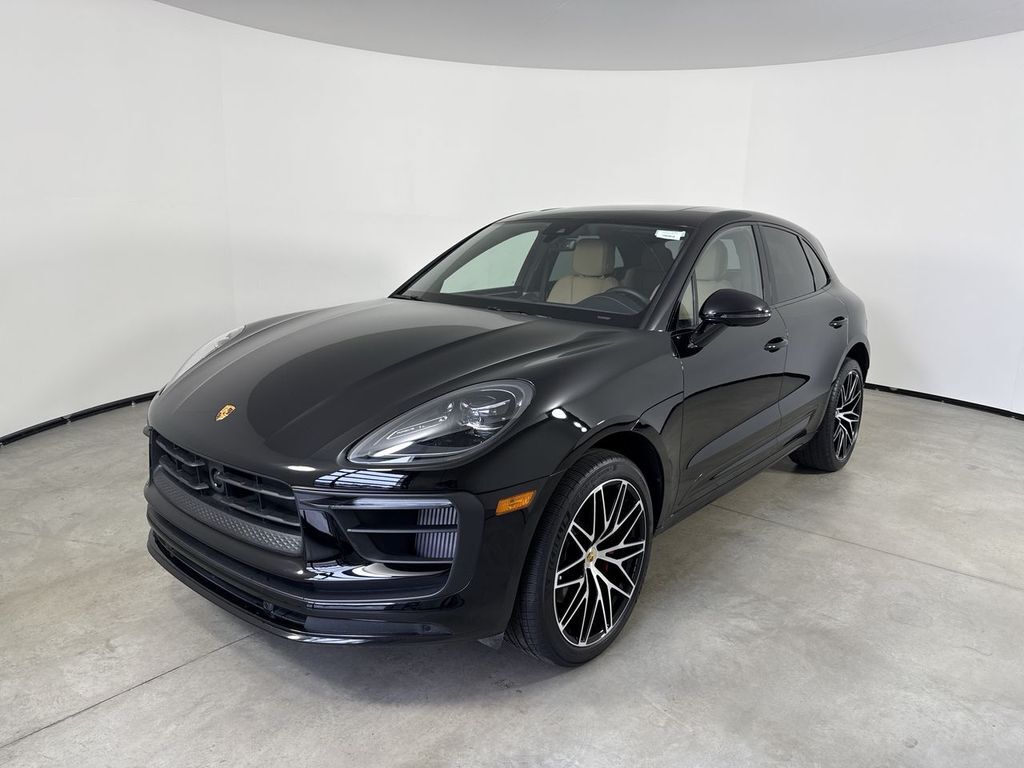 2022 PORSCHE Macan