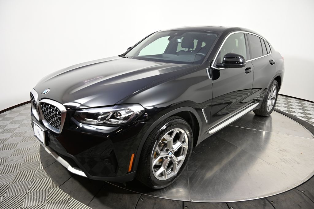 2023 BMW X4