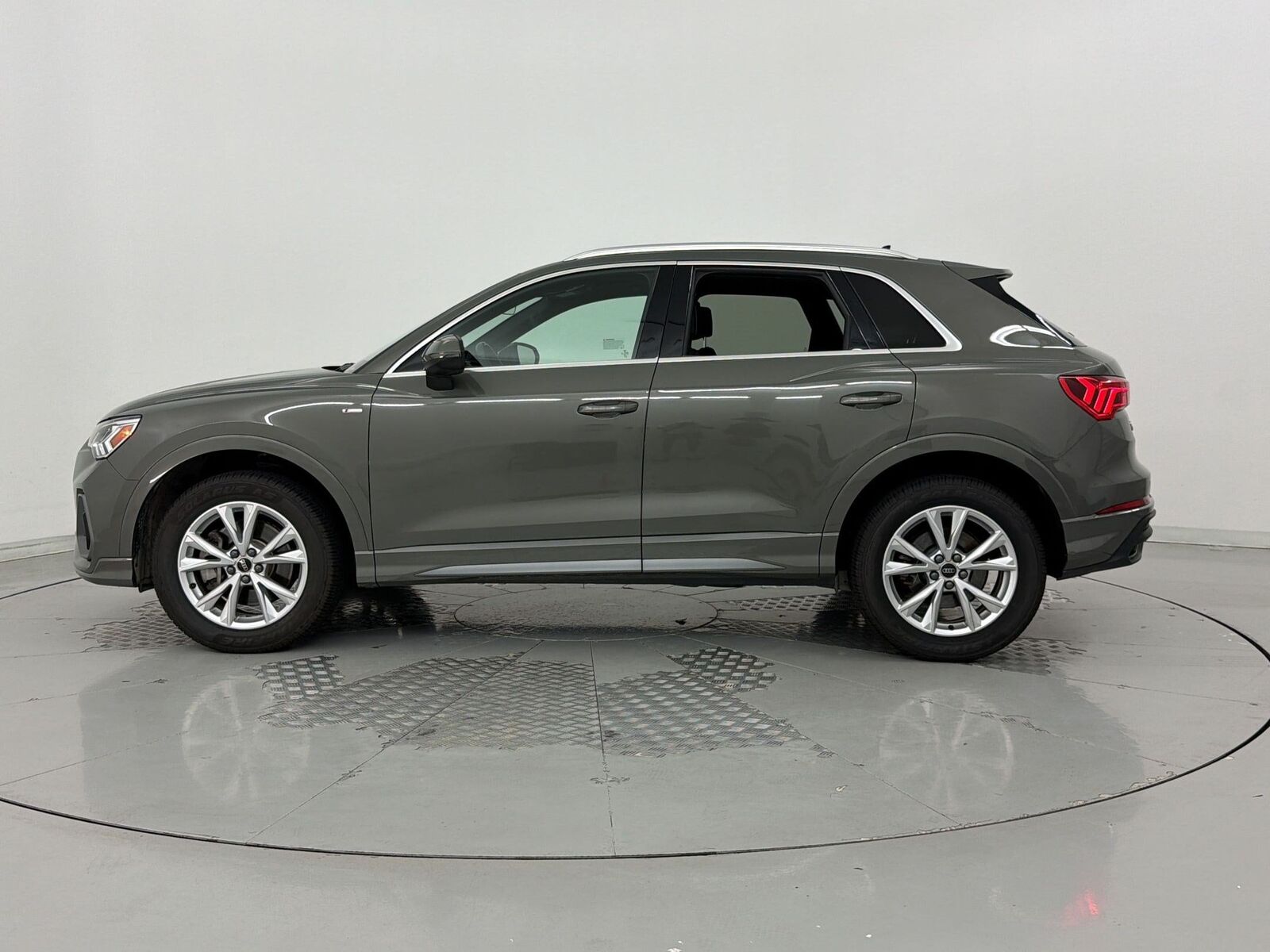 2025 Audi Q3