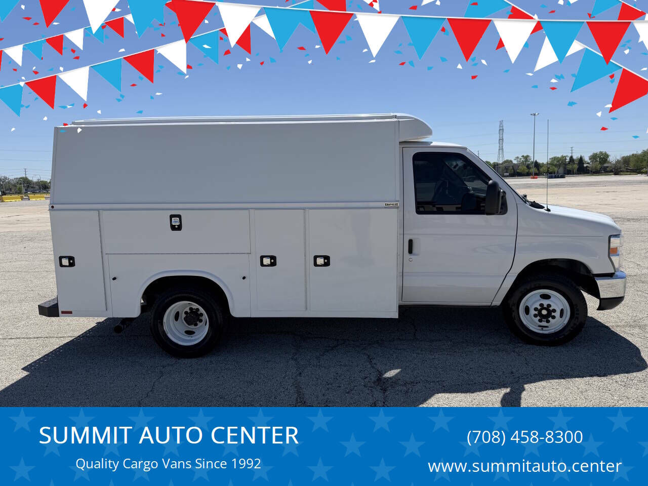 2022 FORD E-350